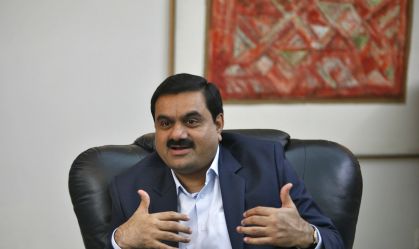 Gautam Adani abandonou faculdade, mas se tornou "grande demais para falir"
