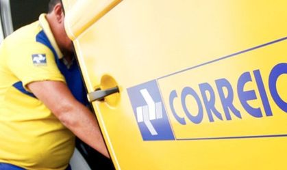 Correios correm para evitar suspensão de voos de encomendas