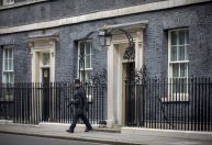 Pacote suspeito é encontrado perto de Downing St., residência da premiê Liz Truss