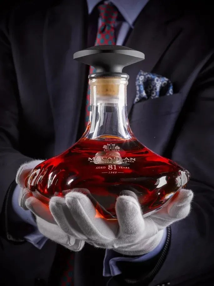 Uísque de 81 anos da Macallan é leiloado por R$ 1,7 milhão / Divulgação/Sotheby's