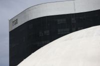 Análise: TSE sinaliza cerco a institutos de pesquisa
