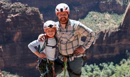 Menino de 8 anos se torna a pessoa mais jovem a escalar El Capitan, na Califórnia