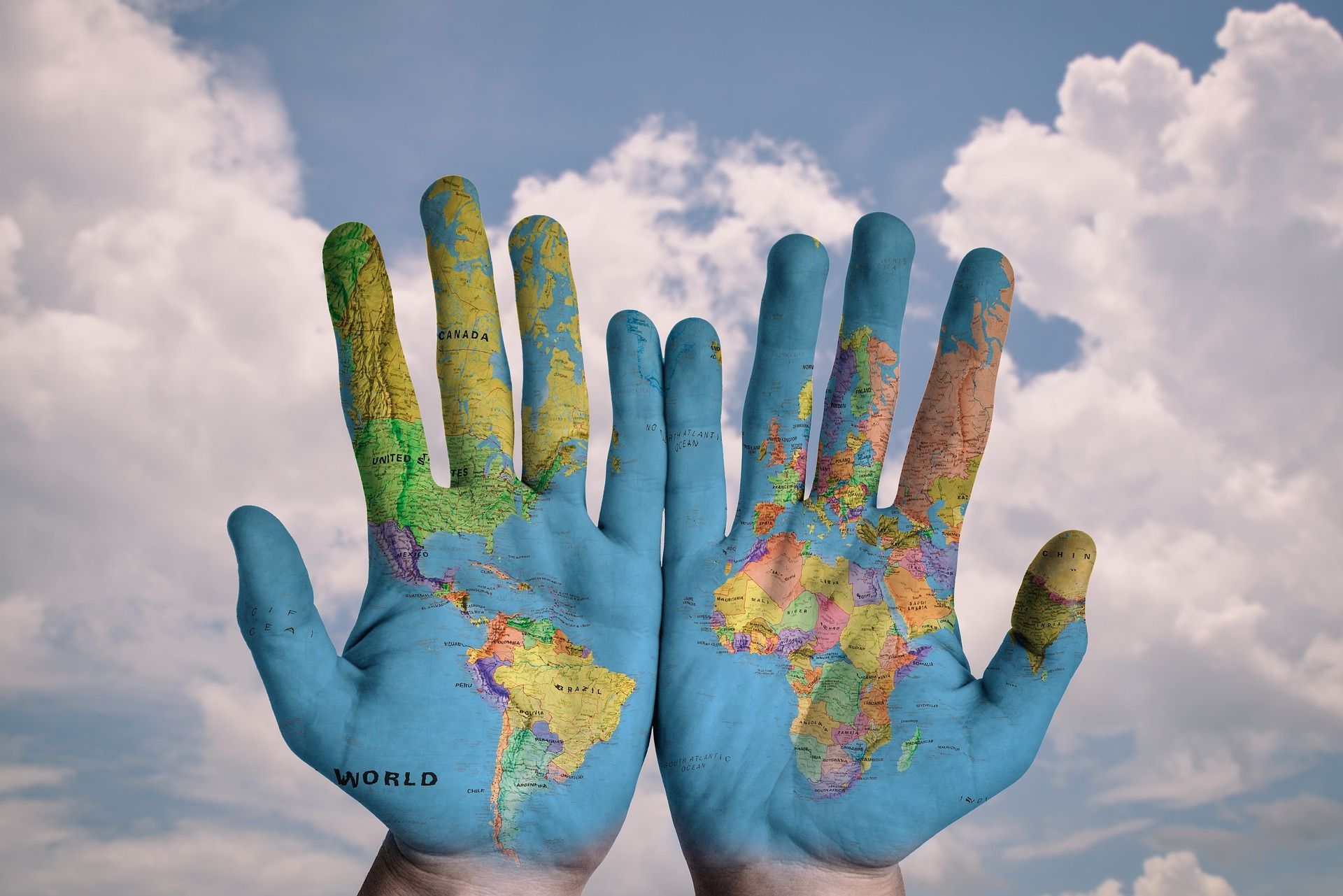 hands-g88f614599_1920