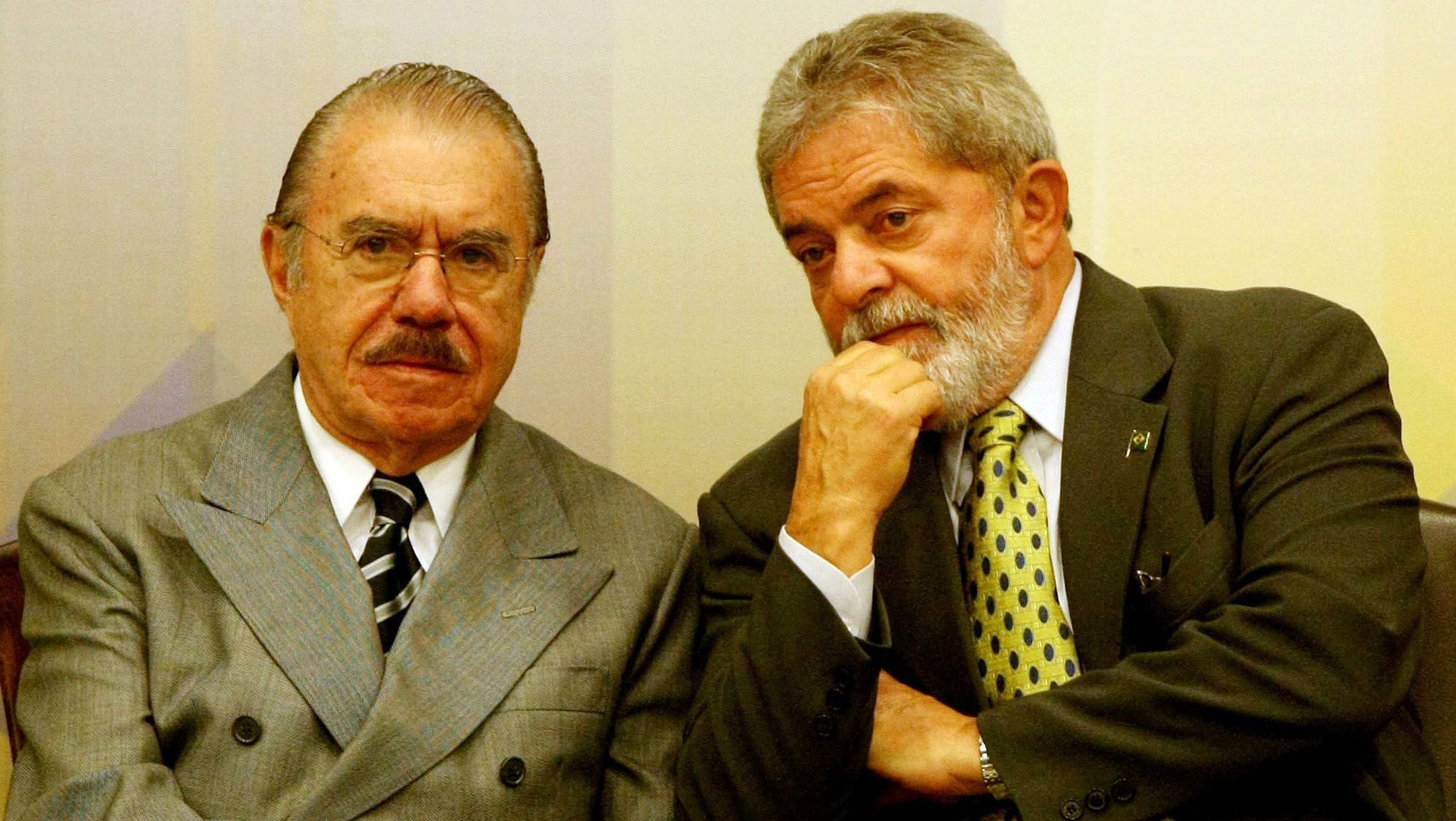 Os ex-presidentes José Sarney (MDB) e Luiz Inácio Lula da Silva (PT)