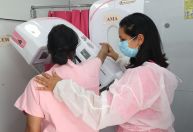 Descoberta precoce do câncer de mama eleva chance de cura a 95%, diz CEO de ONG que oferece exame