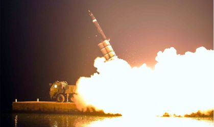 Coreia do Norte diz que lançou 2 mísseis capazes de transportar armas nucleares