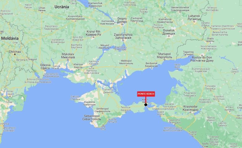 Mapa com a localização da Ponte de Kerch, que liga a península da Crimeia à Federação Russa / Google