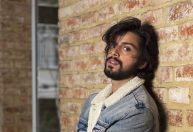 Rodrigo Simas revela ser bissexual: “Acredito na liberdade de escolha”