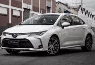 Toyota leva híbrido flex brasileiro para Índia