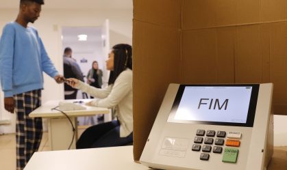 Brasil tem menor porcentagem de votos brancos e nulos desde 2002