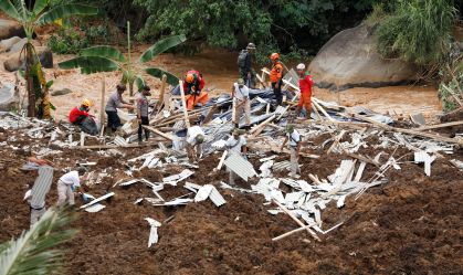 Número de mortos em terremoto na Indonésia sobe para 268; muitos eram crianças