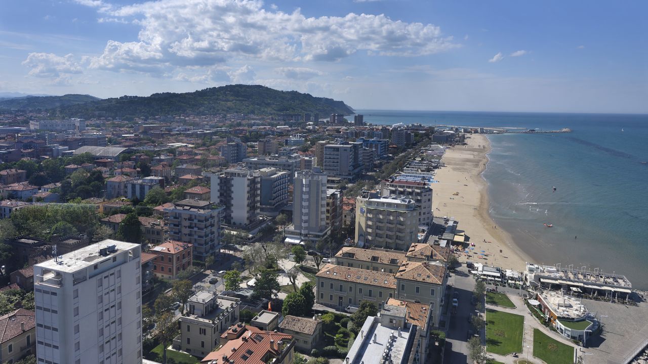 221109095056-pesaro-file-0519