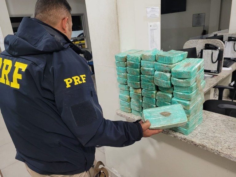 Tabletes de crack apreendidos pela PRF. Divulgação/PRF