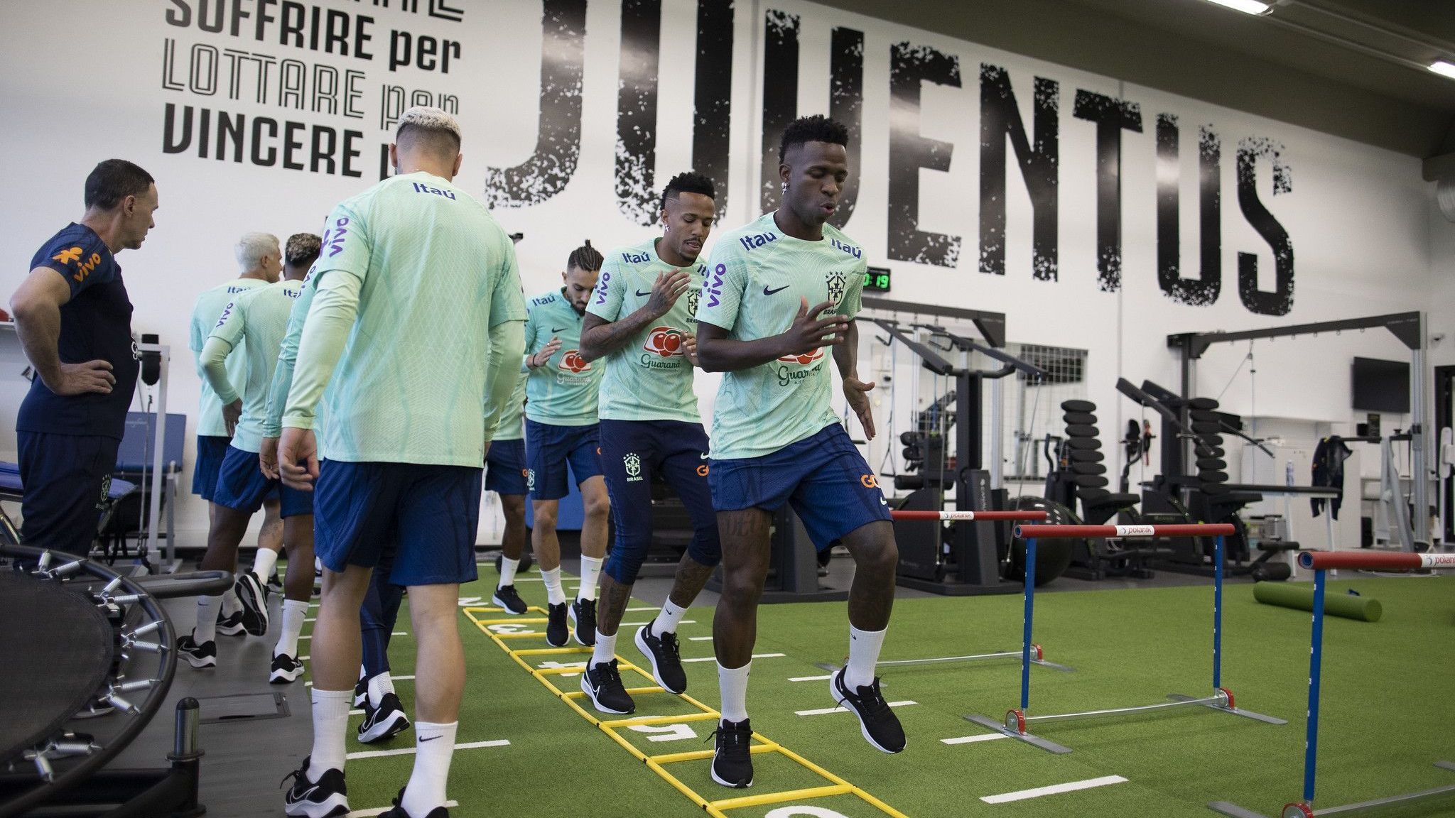Imagem de destaque do post: Seleção Brasileira faz nesta terça (15) o segundo treino para a Copa do Mundo