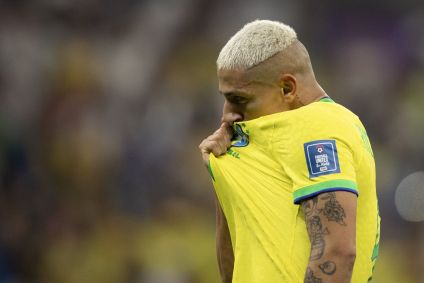 Richarlison comemora gol do Brasil contra a Sérvia pela Copa do Mundo no Catar