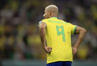 Richarlison se destaca entre os titulares da Seleção Brasileira como o 9 de Tite