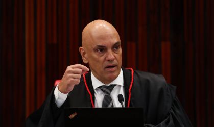 O presidente do Tribunal Superior Eleitoral (TSE), ministro Alexandre de Moraes, durante sessão plenária