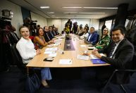 Grupos da equipe de transição preparam relatório final