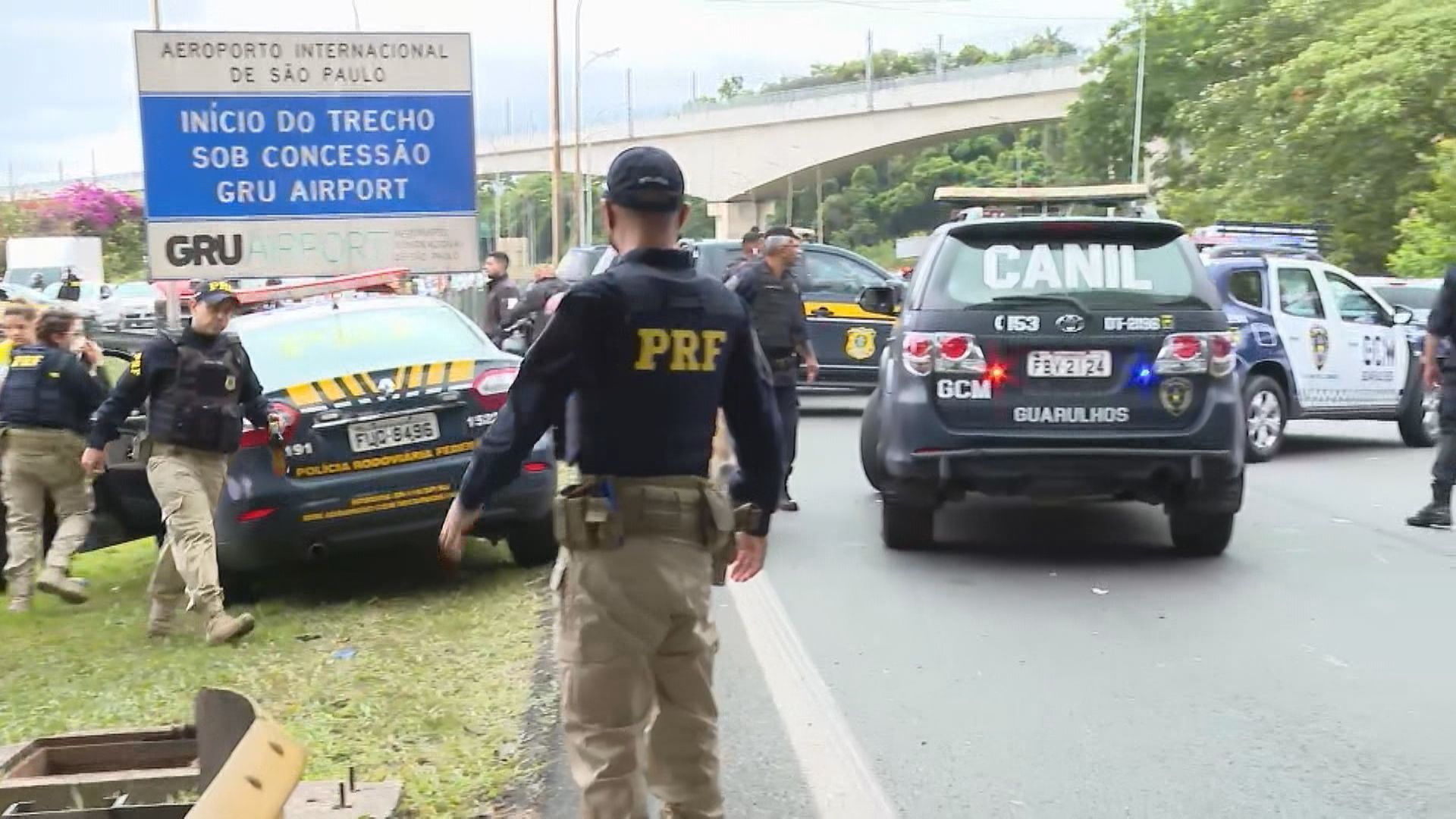 PRF libera pista de acesso a Guarulhos