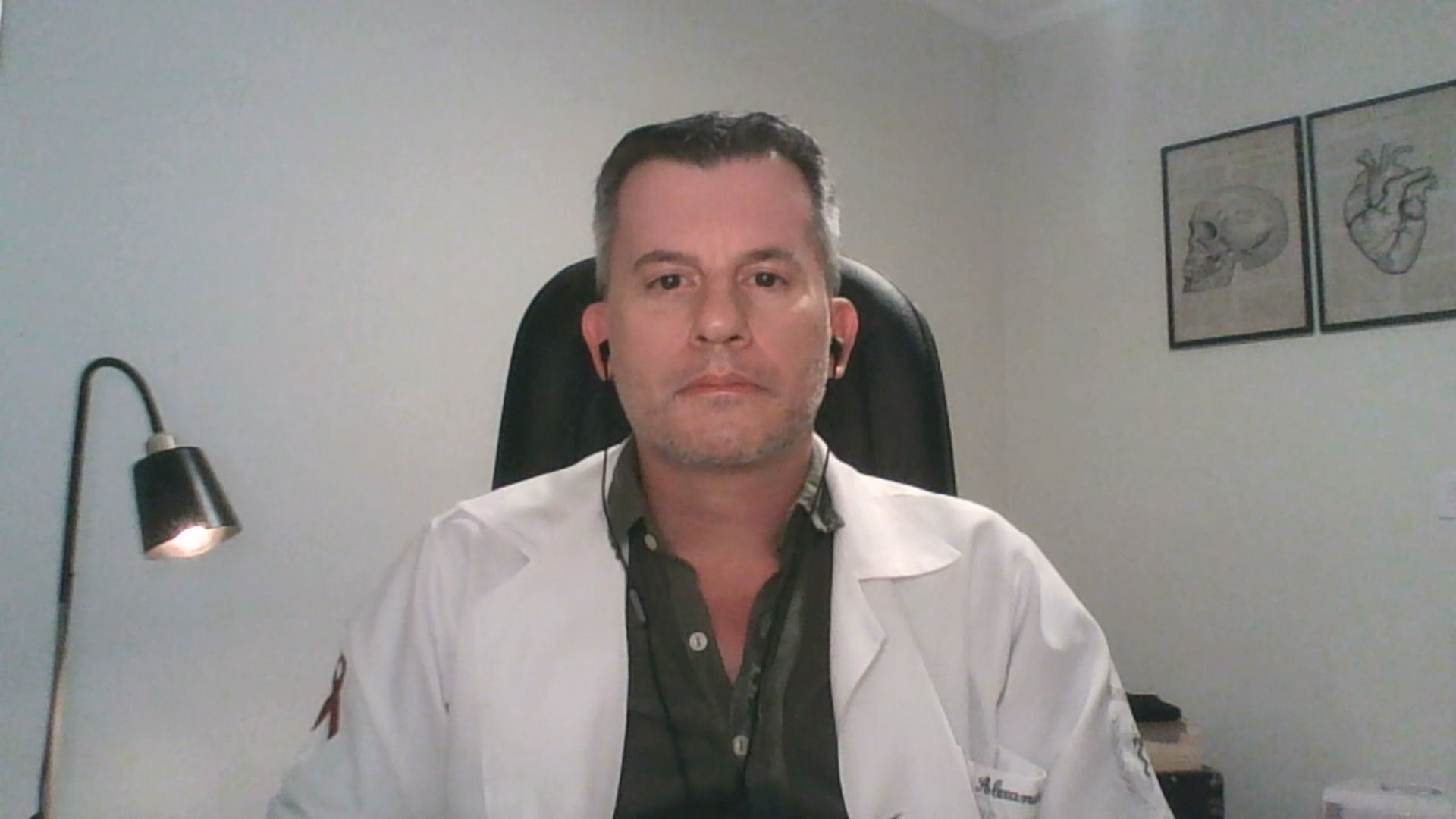 Médico infectologista Alexandre Naime