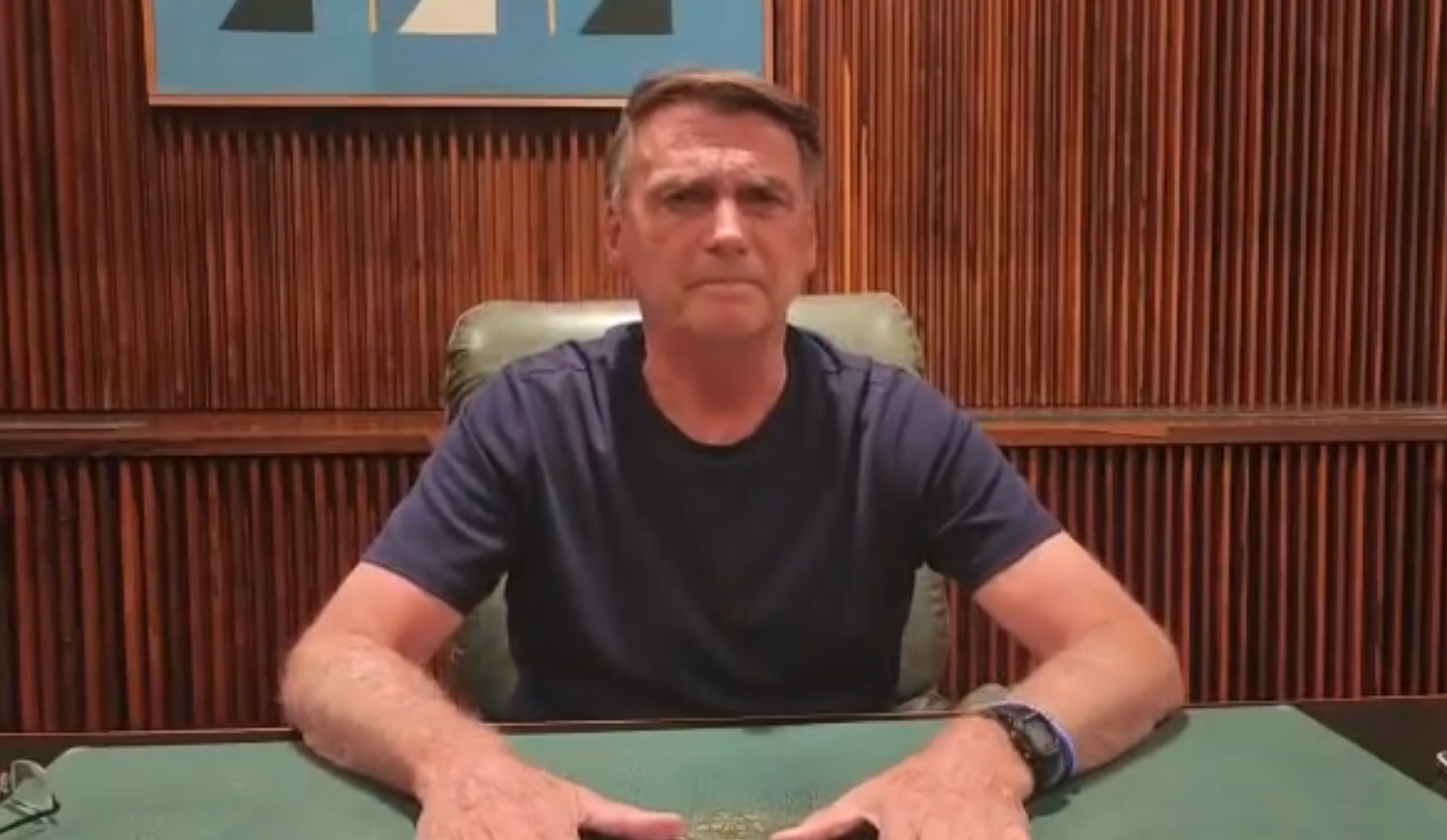 Bolsonaro faz apelo por fim de bloqueios: “Desobstruam as rodovias”