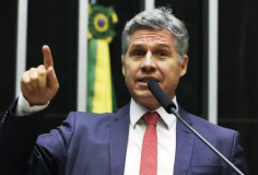 Paulo Teixeira (PT). ministro do Desenvolvimento Agrário, deve depor na CPI do MST