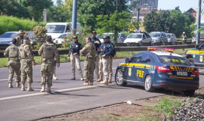 PRF nega ter apoiado manifestantes em rodovia de Guarulhos (SP)