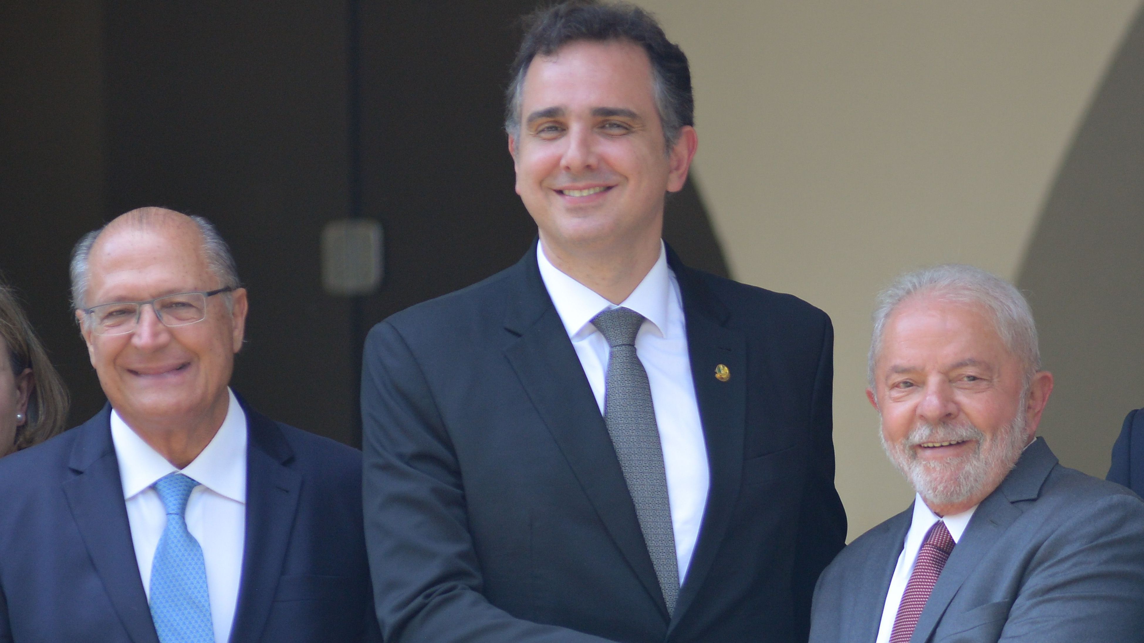 Lula e sua equipe de transição se encontram com o presidente do Senado, Rodrigo Pacheco (PSD-MG)