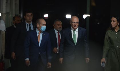 ALCKMIN ENTREGA TEXTO DA PEC DA TRANSIÇÃO
