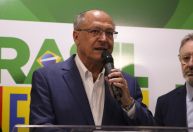 Alckmin diz que jatinho usado por Lula para viajar ao Egito não é emprestado