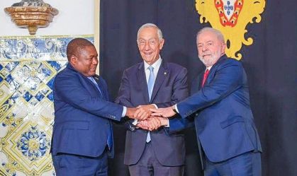 Luiz Inácio Lula da Silva (PT) se reúne com os presidentes de Portugal, Marcelo Rebelo de Sousa, e Moçambique, Filipe Nyusi