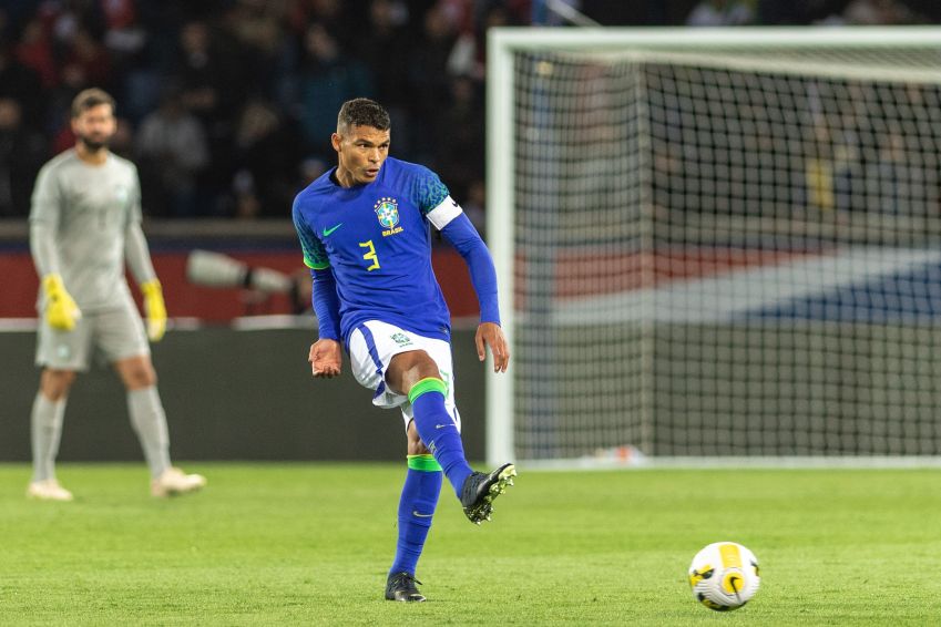 Thiago Silva durante o amistoso entre Brasil e Tunísia, na França / Getty Images