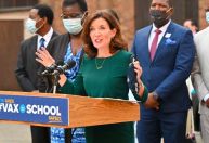 Kathy Hochul ganha mandato completo como governadora de Nova York