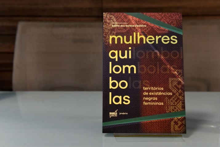 Capa do livro "Mulheres Quilombolas: territórios de existências negras femininas", com selo Sueli Carneiro e produção da editora Jandaíra./Foto: Rodrigo Trevisan