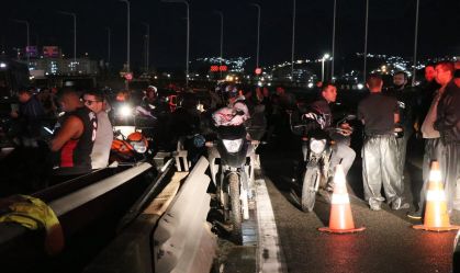 Ponte Rio-Niterói é fechada devido à batida de navio à deriva