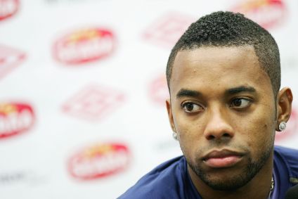 Robinho, em entrevista no CT Rei Pelé, na Baixada Santista, em 2010.