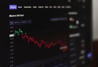 Crise das criptomoedas continua; veja últimos acontecimentos após colapso da FTX