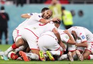 Tunísia surpreende França, mas está eliminada da Copa do Mundo