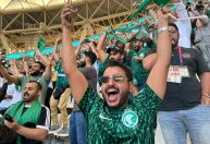 “É como um sonho”: torcedores da Arábia Saudita reagem à vitória sobre a Argentina