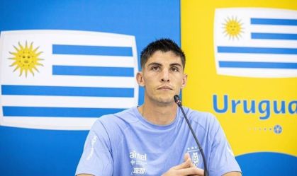 Novo goleiro uruguaio diz estar seguro para substituir Muslera, que foi titular em 3 Copas