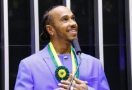 Cidadão Honorário: O que Lewis Hamilton ouviu de lideranças negras sobre o Brasil