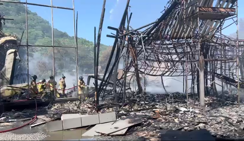 Fogo foi controlado pela Brigada de Incêndio da Globo e por bombeiros / CBMERJ