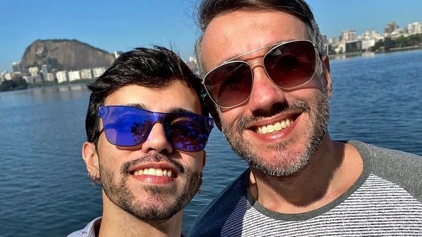 O psicólogo Guilherme Lima discute abertamente a vivência com HIV nas redes sociais / Acervo pessoal
