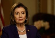 Nancy Pelosi diz à CNN que seu marido está em uma recuperação “longa” após ataque
