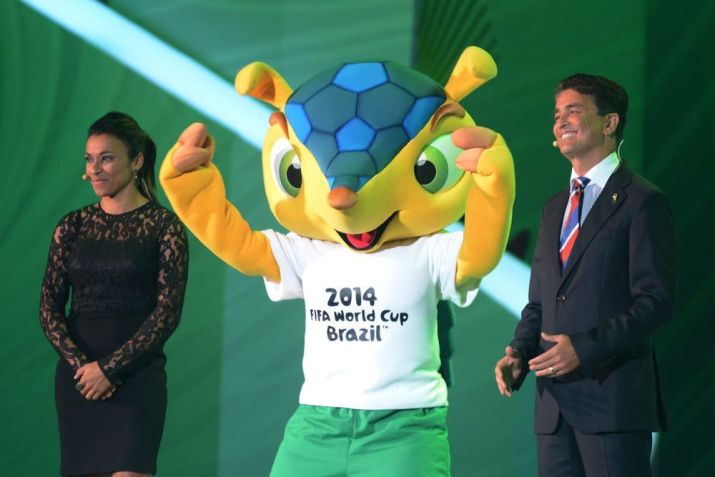 Fuleco, um tatu-bola, foi apresentado como mascote da Copa do Mundo de 2014 no Brasil. • Fuleco, um tatu-bola, foi apresentado como mascote da Copa do Mundo de 2014 no Brasil.