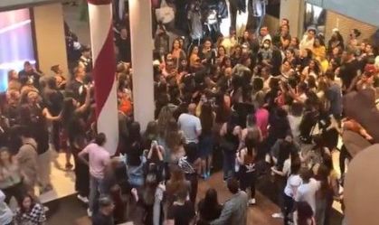 Inauguração de unidade da loja Shein em SP registra brigas e longas filas
