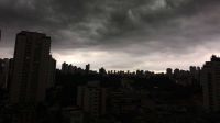 Tempestade com rajada de vento de 60 km/h deve atingir São Paulo pela manhã