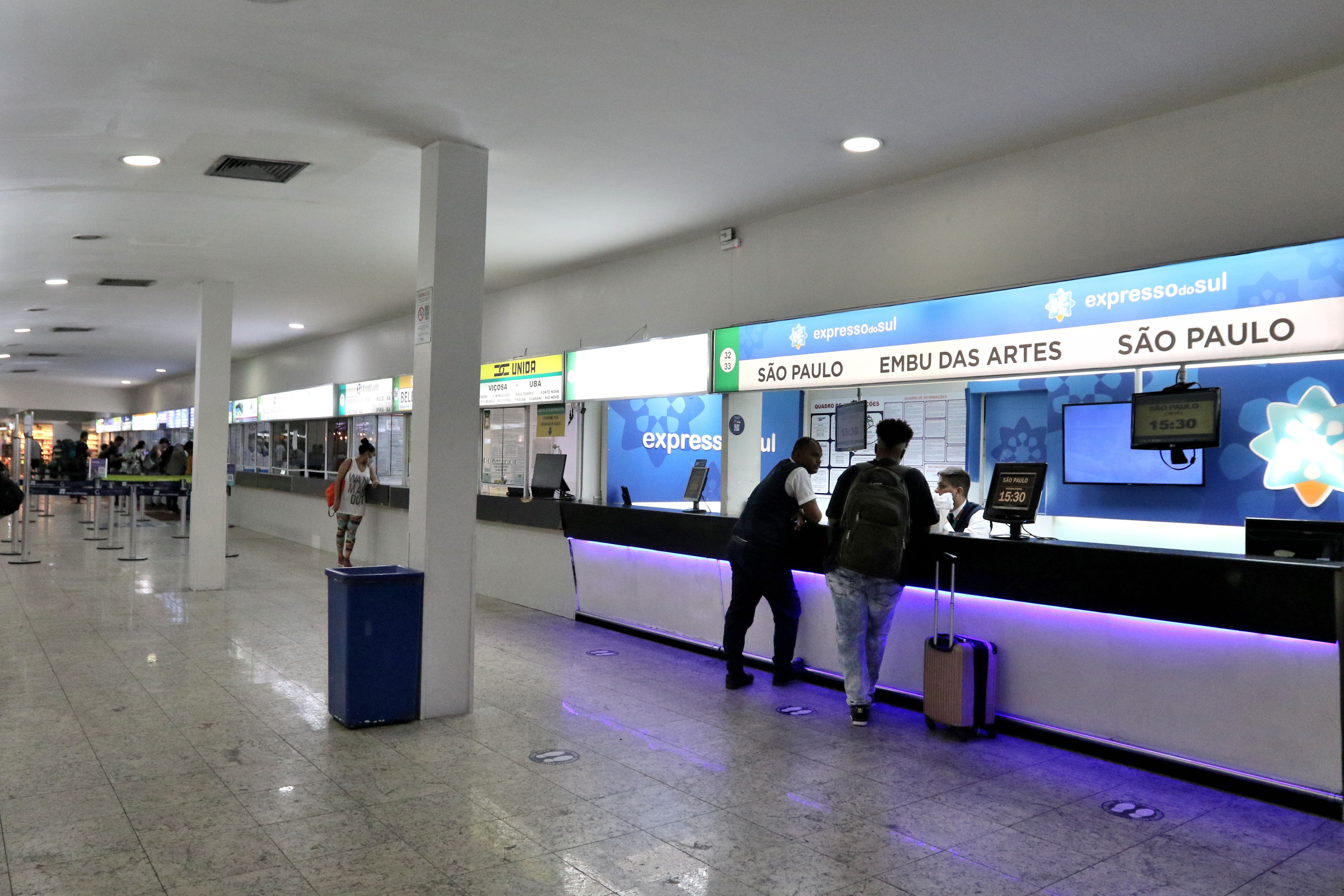 Movimentação de passageiros na rodoviária do Rio de Janeiro