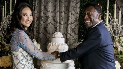 Márcia Aoki e Pelé em festa de casamento