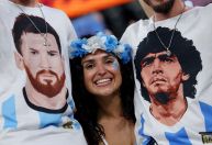 Na sombra de Maradona, Messi luta pelo amor eterno da Argentina
